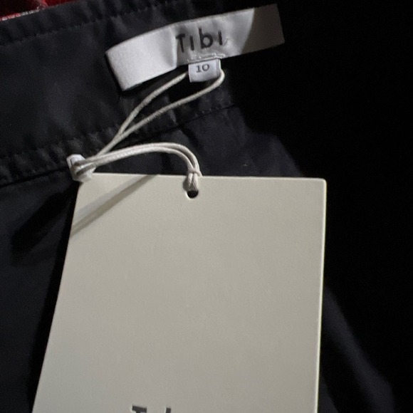 Tibi Red Faux Snakeskin Print Pencil Skirt Size 10 NWT - Picture 6 of 7